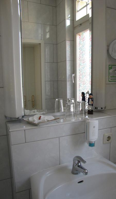 Hotel Willert Wismar Room photo
